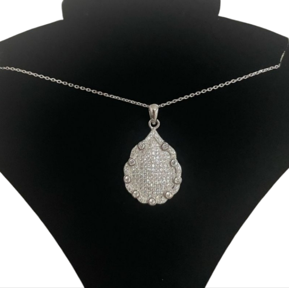 S925 Sterling Silver Italian CZ Teardrop Pendant Necklace – Elegant & Timeless